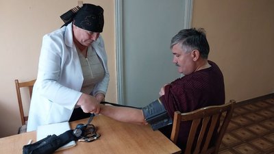 «Село вимирає». Як живуть на Сумщині у селі, яке зникає