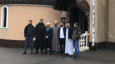 "Найлегше – це відмова від їжі та пиття": мусульмани Полтави святкують Рамазан-Байрам "Найлегше – це відмова від їжі та пиття": мусульмани Полтави святкують Рамазан-Байрам