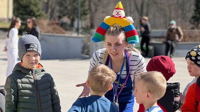 Від їжі до патріотичних татуювань. Як у Фінляндії підтримують українців Від їжі до патріотичних татуювань. Як у Фінляндії підтримують українців