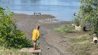 Фоторепортаж "Відходе вода" Фоторепортаж "Відходе вода"