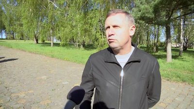 У Житомирі на переміщення танку із майдану Перемоги знадобилося кілька годин У Житомирі на переміщення танку із майдану Перемоги знадобилося кілька годин