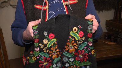 Львів'янин Ігор Губіліт колекціонує і поширює традиційний бойківський одяг Львів'янин Ігор Губіліт колекціонує і поширює традиційний бойківський одяг