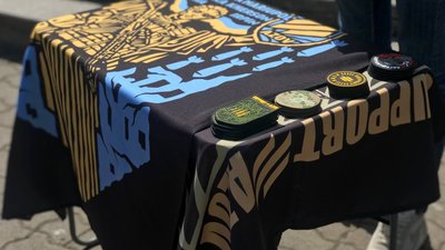 "Поверніть Азов". У Івано-Франківську провели акцію на підтримку полонених азовців "Поверніть Азов". У Івано-Франківську провели акцію на підтримку полонених азовців