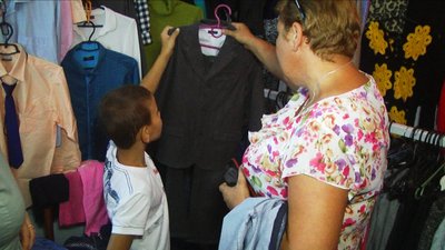 На Вінниччині 32 малозабезпечені сімʼї скористалися послугами "Банку одягу та речей" На Вінниччині 32 малозабезпечені сімʼї скористалися послугами "Банку одягу та речей"