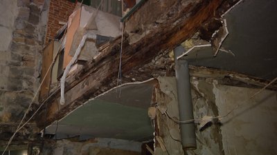 Обвал сходів у центрі Одеси: будинок аварійний, мешканців відселятимуть Обвал сходів у центрі Одеси: будинок аварійний, мешканців відселятимуть