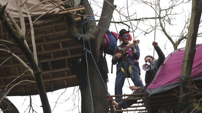 Протестувальники Протестувальники