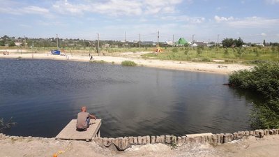 У Мелітополі обмежують доступ до несанкціонованого місця для купання — озера "Горячки"