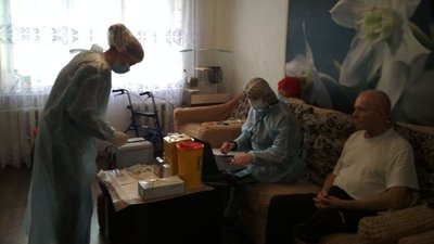 На Сумщині почали робити щеплення вакциною CoronaVac На Сумщині почали робити щеплення вакциною CoronaVac
