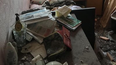 На Харківщині війська РФ вчергове обстріляли селище: мати накрила доньку і загинула На Харківщині війська РФ вчергове обстріляли селище: мати накрила доньку і загинула
