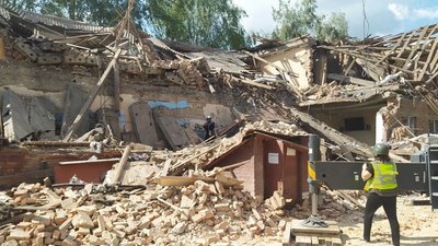 У Роменській громаді вирішують, чи відновлювати школу, яку зруйнував "Шахед"
