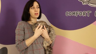 Дар'я Король - одна із засновниць будинку для безпритульних котів та "Кіт із заправки" Дар'я Король - одна із засновниць будинку для безпритульних котів та "Кіт із заправки"