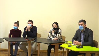 Прикарпатських школярів навчатимуть вести власний бізнес Прикарпатських школярів навчатимуть вести власний бізнес