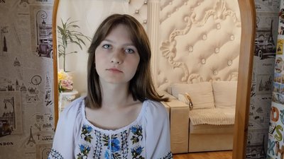 Житомирянка Олена Кучмій виготовляє на Маковія традиційну українську страву — шулики з маком Житомирянка Олена Кучмій виготовляє на Маковія традиційну українську страву — шулики з маком