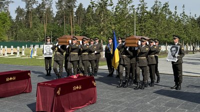 Андрій Мельник