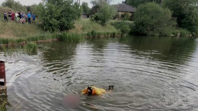 У Хриплині на Прикарпатті рятувальники витягнули з річки тіло місцевого жителя