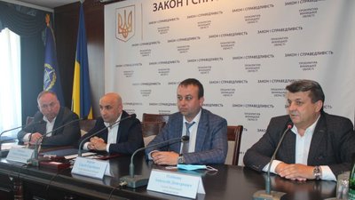Стало відомо, хто очолив прокуратуру Вінницької області Стало відомо, хто очолив прокуратуру Вінницької області