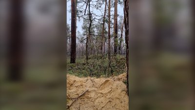 "Бачать скупчення людей і намагаються скинути туди балони з газом". Офіцер розповів про оборону на Кремінському напрямку "Бачать скупчення людей і намагаються скинути туди балони з газом". Офіцер розповів про оборону на Кремінському напрямку