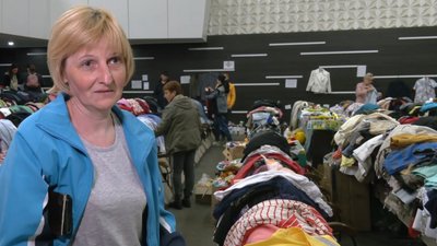 У гуманітарному центрі Черкас не вистачає літнього одягу У гуманітарному центрі Черкас не вистачає літнього одягу