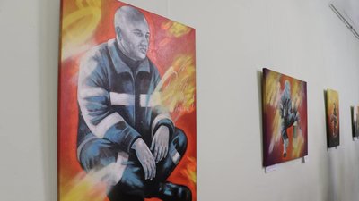"Вогнетривкі" – житомирська художниця презентує свої роботи у Домі української культури