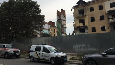У Дрогобичі обвалився під'їзд аварійного будинку, де два роки тому загинули люди