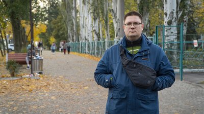 У Дніпрі місцеві жителі скаржаться на купи сміття на алеї: що каже влада У Дніпрі місцеві жителі скаржаться на купи сміття на алеї: що каже влада