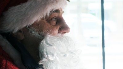 "Із бородою і у костюмі Санти". Вінницький водій маршрутки вітає містян "Із бородою і у костюмі Санти". Вінницький водій маршрутки вітає містян