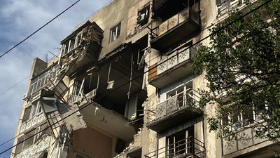 Пошкоджений будинок через атаку РФ по Одесі 24.07.2025