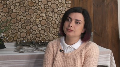 Колекціонує столові прибори. Черкащанка Олена Фітенко