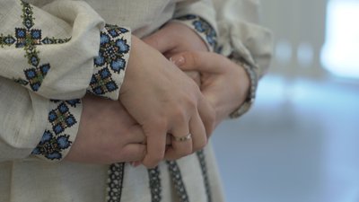 "Війна коханню не завада": в День Святого Валентина у Вінниці побрались 20 пар "Війна коханню не завада": в День Святого Валентина у Вінниці побрались 20 пар