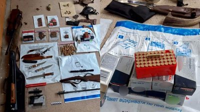 На Закарпатті затримали двох братів, у яких виявили мисливські рушниці, набої та пістолет