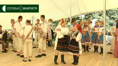 Закарпатський народний хор вперше виступив під час карантину Закарпатський народний хор вперше виступив під час карантину