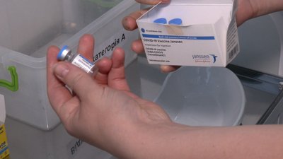Рівне отримало першу партію однодозної вакцини від COVID-19 Johnson & Johnson