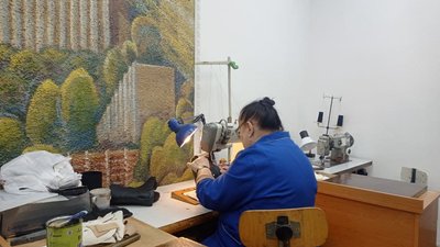 У Тернополі шиють берці для військових У Тернополі шиють берці для військових