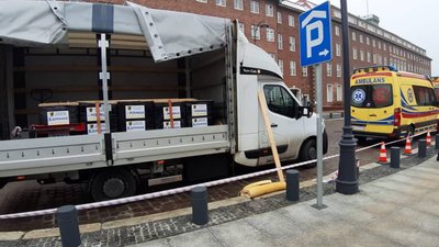 Одещина отримала від Польщі 10 генераторів та карету швидкої допомоги