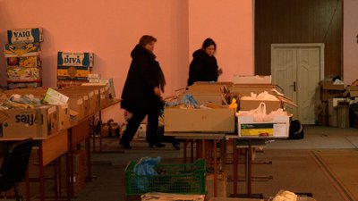 Громада на Рівненщині зібрала й підправила 150 тонн гуманітарної допомоги Громада на Рівненщині зібрала й підправила 150 тонн гуманітарної допомоги