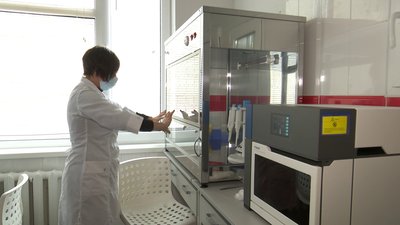 90 проб за зміну. У Сумах відкрили міську ПЛР-лабораторію
