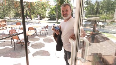 Юра невідомий: як чоловік на Харківщині затримався на сім років у лікарні — репортаж Юра невідомий: як чоловік на Харківщині затримався на сім років у лікарні — репортаж