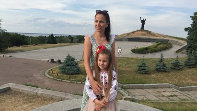 На підтримку ЗСУ: черкаська бандуристка організувала концерт просто неба На підтримку ЗСУ: черкаська бандуристка організувала концерт просто неба