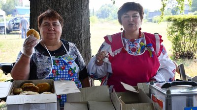 У Приютівці на Кіровоградщині благодійними акціями відзначили п'ятиріччя громади У Приютівці на Кіровоградщині благодійними акціями відзначили п'ятиріччя громади