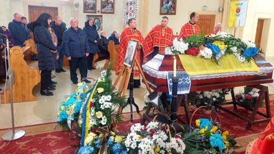 "Умів робити майже все": спогади дружини про полеглого захисника із Закарпаття Антона Бітлянина "Умів робити майже все": спогади дружини про полеглого захисника із Закарпаття Антона Бітлянина