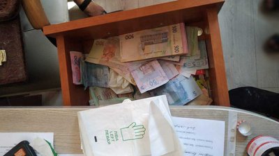 До 100 тисяч на місяць: завідувачку одеської лікарні підозрюють у вимаганні грошей з пацієнтів До 100 тисяч на місяць: завідувачку одеської лікарні підозрюють у вимаганні грошей з пацієнтів