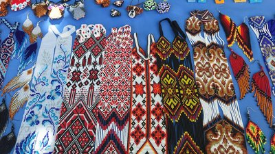 У Житомирі до Дня вишиванки влаштували виставку робіт майстринь народної творчості У Житомирі до Дня вишиванки влаштували виставку робіт майстринь народної творчості