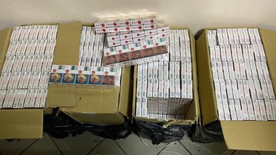 На Волині контрабандисти намагалися переправити тютюн та ліки з Білорусі На Волині контрабандисти намагалися переправити тютюн та ліки з Білорусі