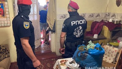 На Закарпатті затримали групу людей за збут канабісу