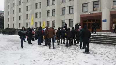У Полтаві влаштували акцію проти високих тарифів
