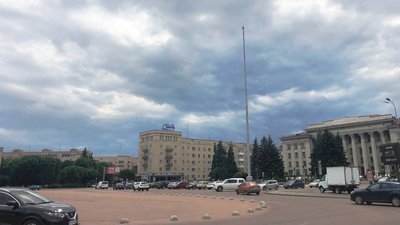 Стяг зняли і шукають вишку для відновлення пошкоджень