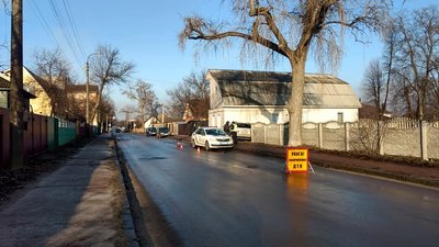 Дві аварії сталися у Чернігові через ожеледицю на дорозі