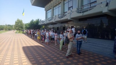 На час відкриття — 300 охочих. У Сумах запрацював центр масової вакцинації