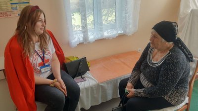 Психологиня Олена Стрельбецька приймає пацієнтку Психологиня Олена Стрельбецька приймає пацієнтку