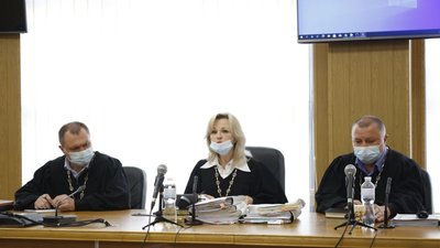 Суд залишив Стерненка та Демчука під домашнім арештом. Що було на засіданні